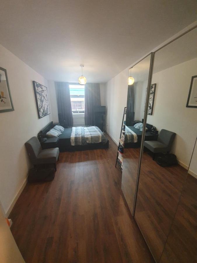 Double Room With Shared Bathroom London Eksteriør bilde
